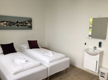 Welcome Riverside Guesthouse Хелла Экстерьер фото